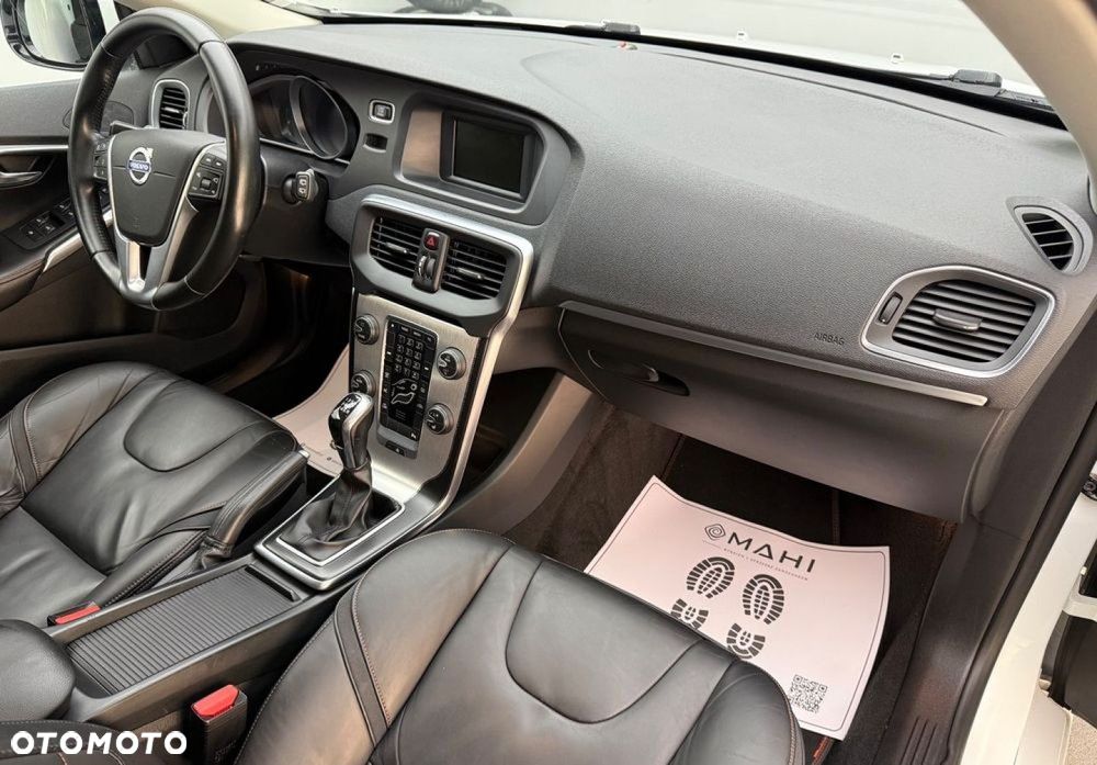 Volvo V40 D3 Ocean Race - 17