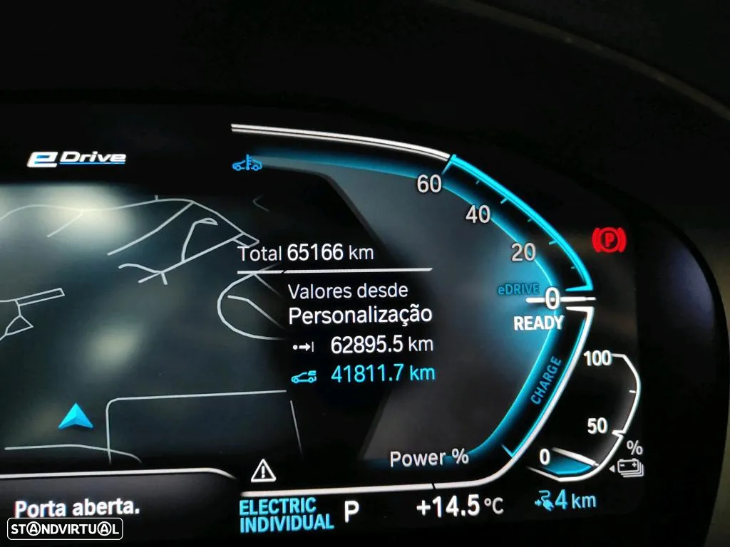 BMW 530 e Pack Desportivo M - 4