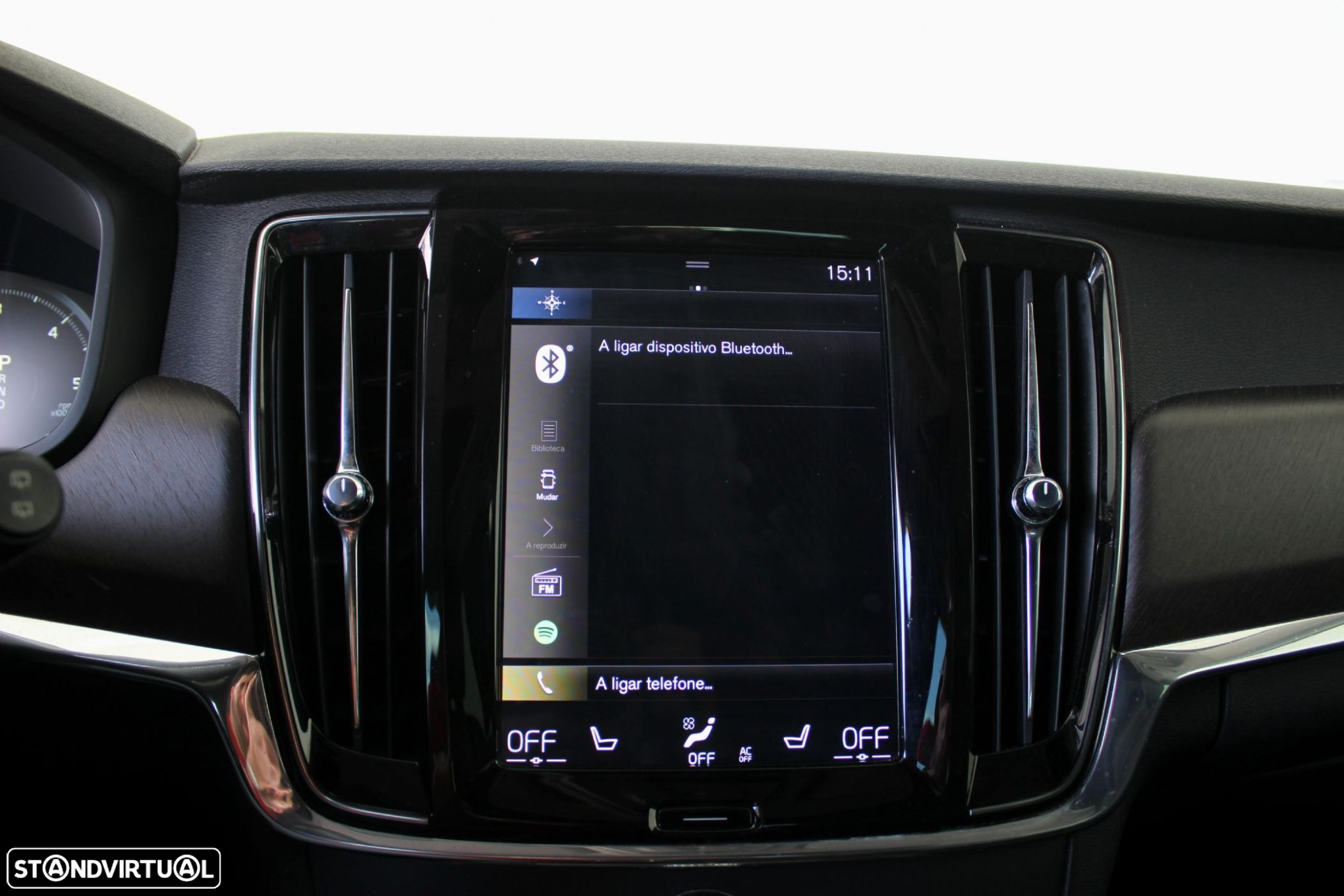 Volvo V90 Cross Country 2.0 D4 AWD Geartronic - 27