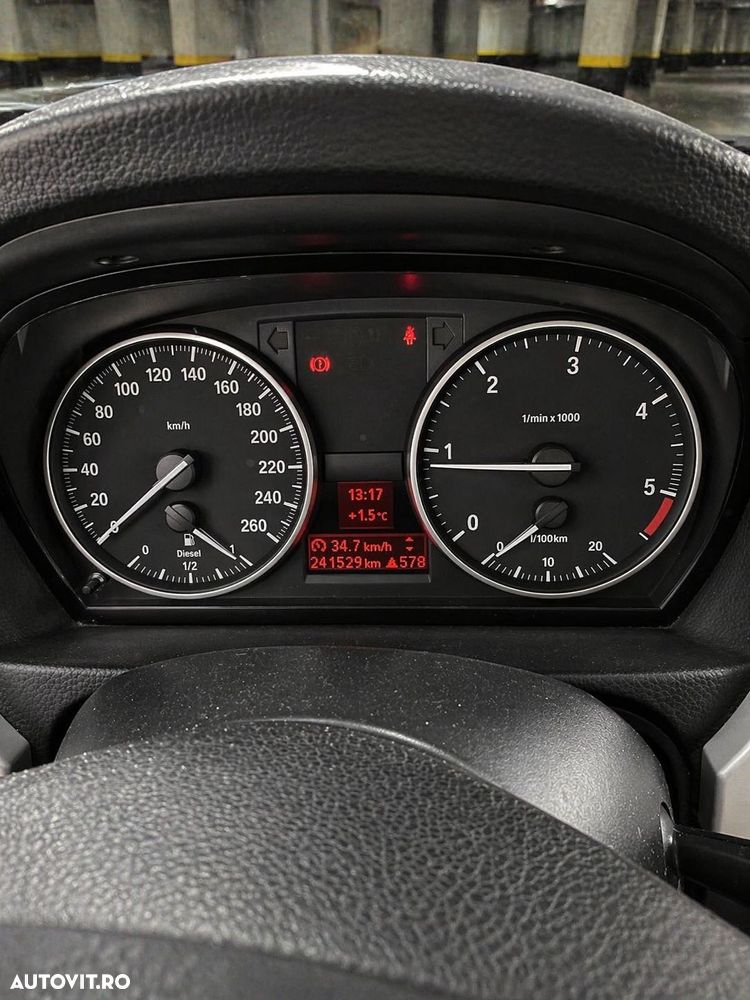 BMW Seria 3 318d - 11