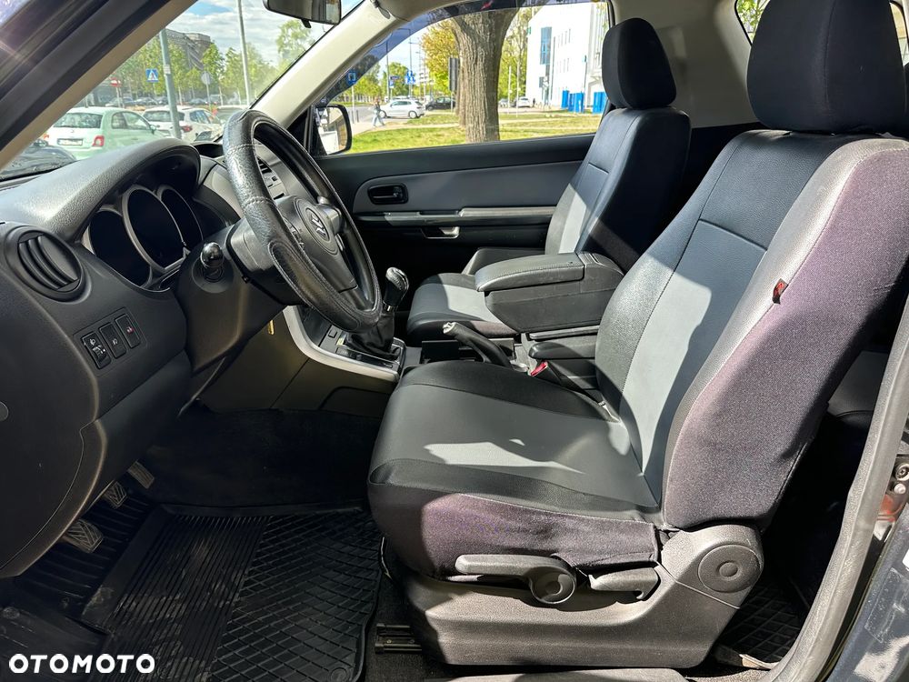 Suzuki Grand Vitara 1.6 - 6