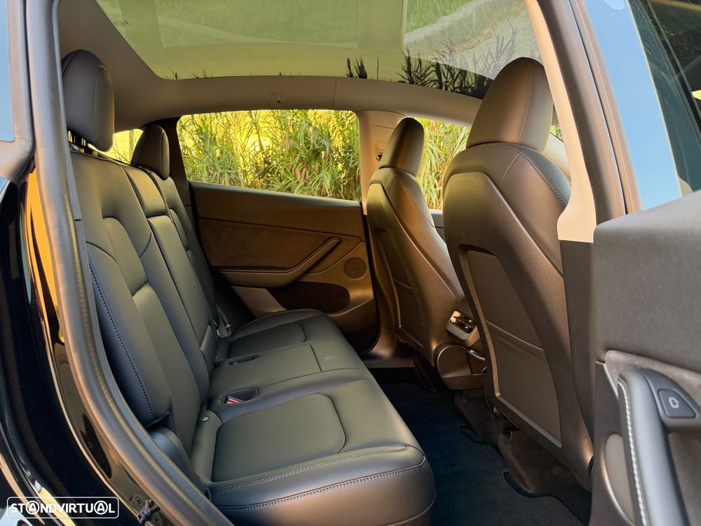 Tesla Model Y Tração Traseira - 28