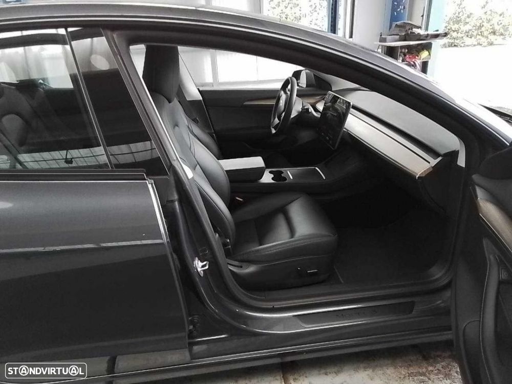 Tesla Model 3 Long Range AWD Dual Motor Performance - 3