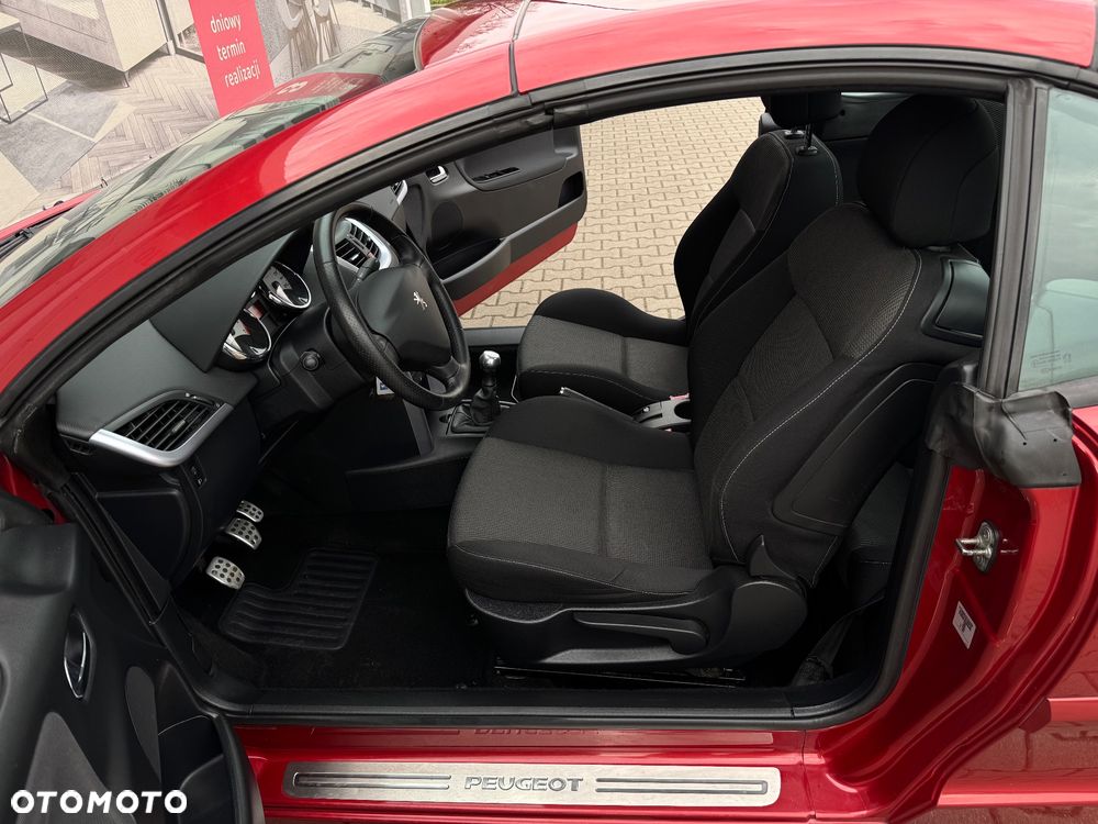 Peugeot 207 CC - 10