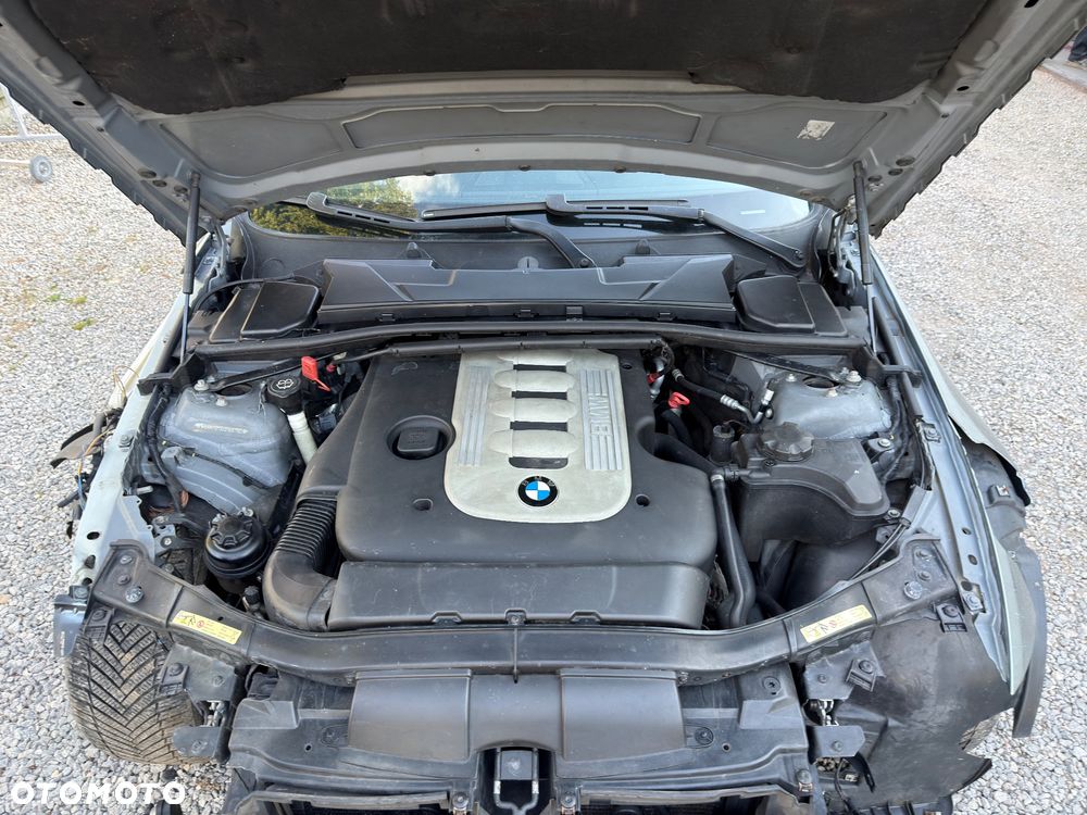 BMW Seria 3 330xd - 15