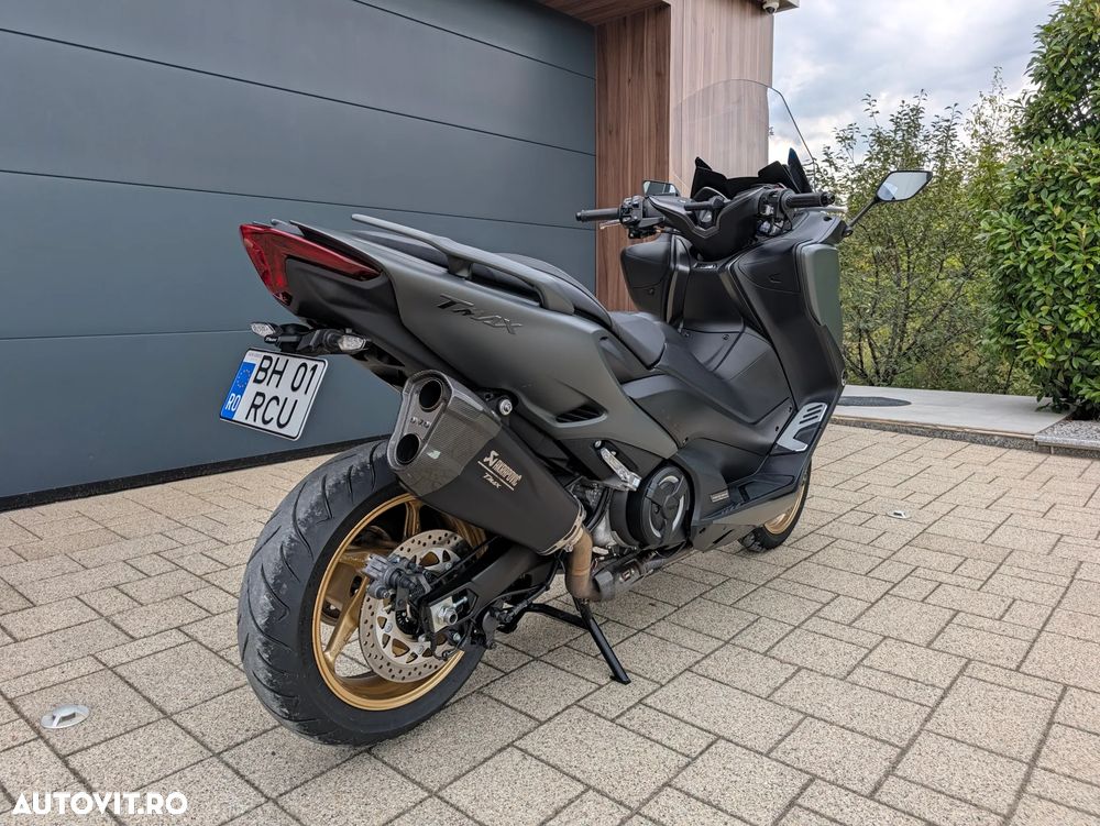 Yamaha TMAX 560 - 6