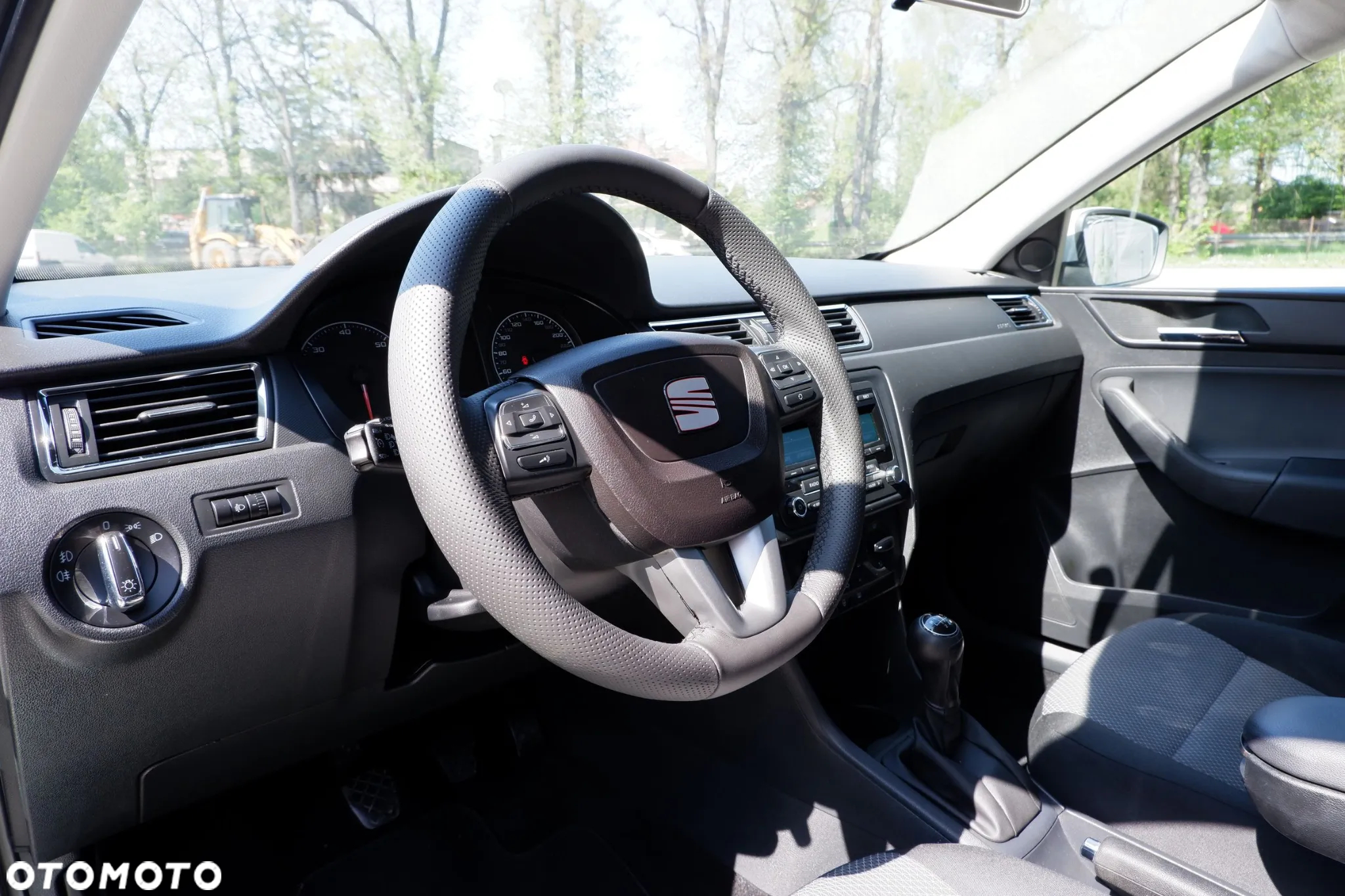 Seat Toledo 1.6 TDI DPF Ecomotive Reference Salsa - 25