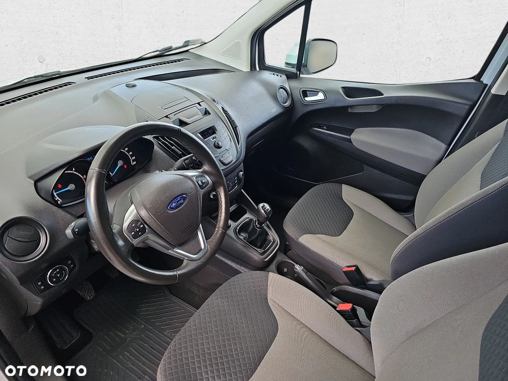 Ford Tourneo Courier 1.5 TDCi Trend - 13