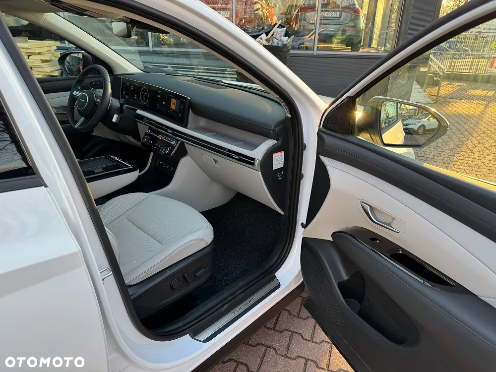 Hyundai Tucson 1.6 T-GDi HEV Platinum 2WD - 22