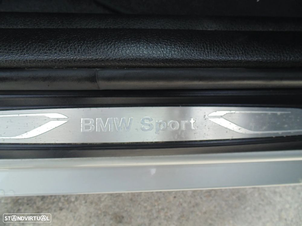 BMW 118 dA Line Sport - 21