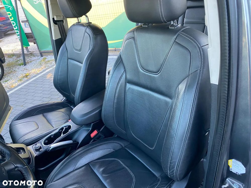 Ford Kuga 2.0 TDCi 4WD Titanium Plus - 9