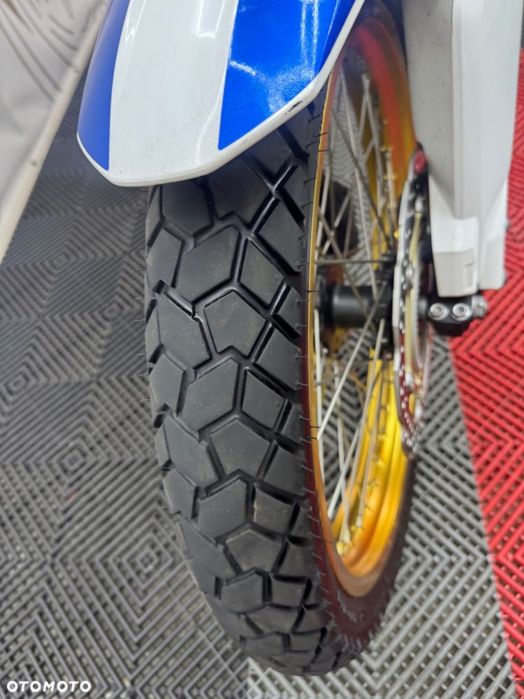 Honda CRF - 9
