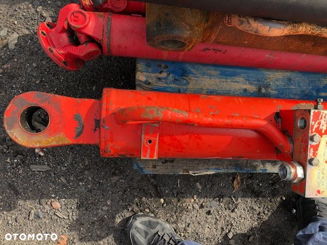 Manitou 626 - Siłownik Hydrauliczny - 2