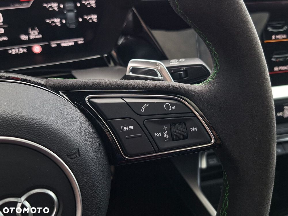 Audi RS3 Limousine - 32