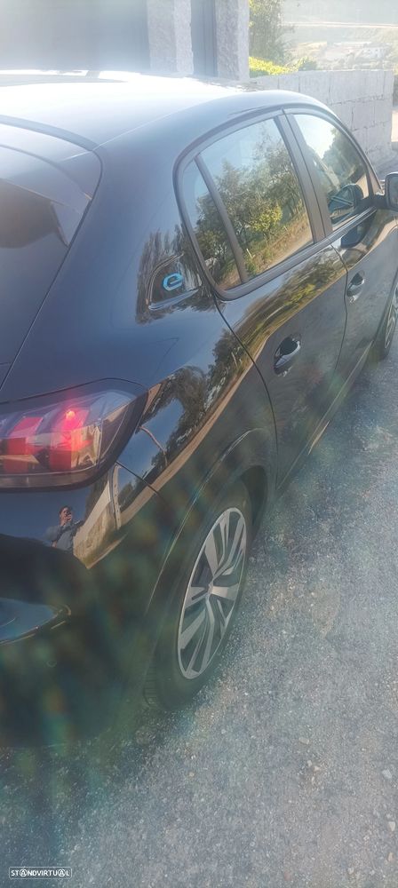 Peugeot 208 - 7