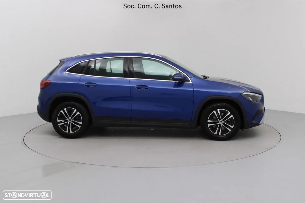 Mercedes-Benz GLA 180 d Progressive - 4
