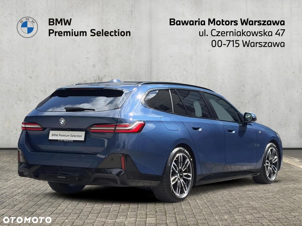 BMW 520D Touring 2024 photo 2