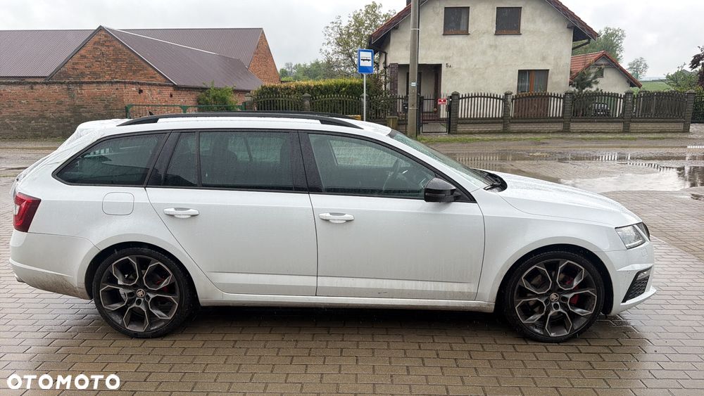 Skoda Octavia 2.0 TDI 4x4 DSG RS - 8