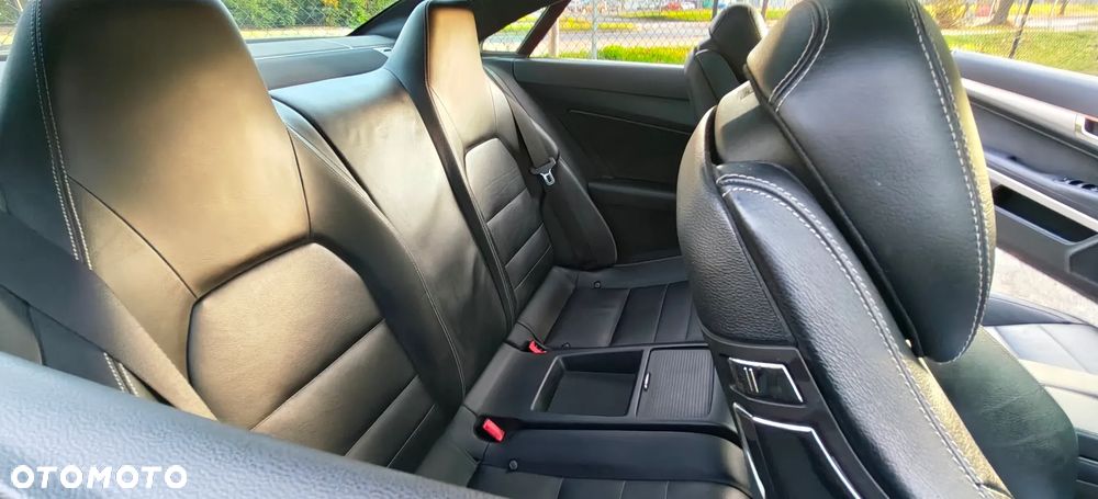 Mercedes-Benz Klasa E 350 CGI BlueEff - 23