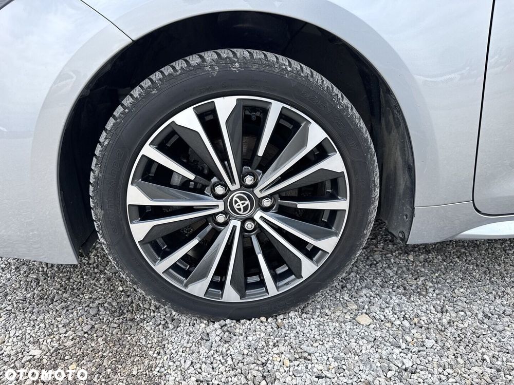 Toyota Corolla 1.8 Hybrid Style - 17