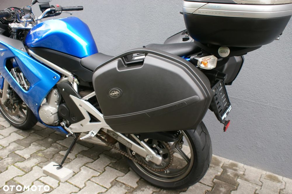 Kawasaki ER - 13