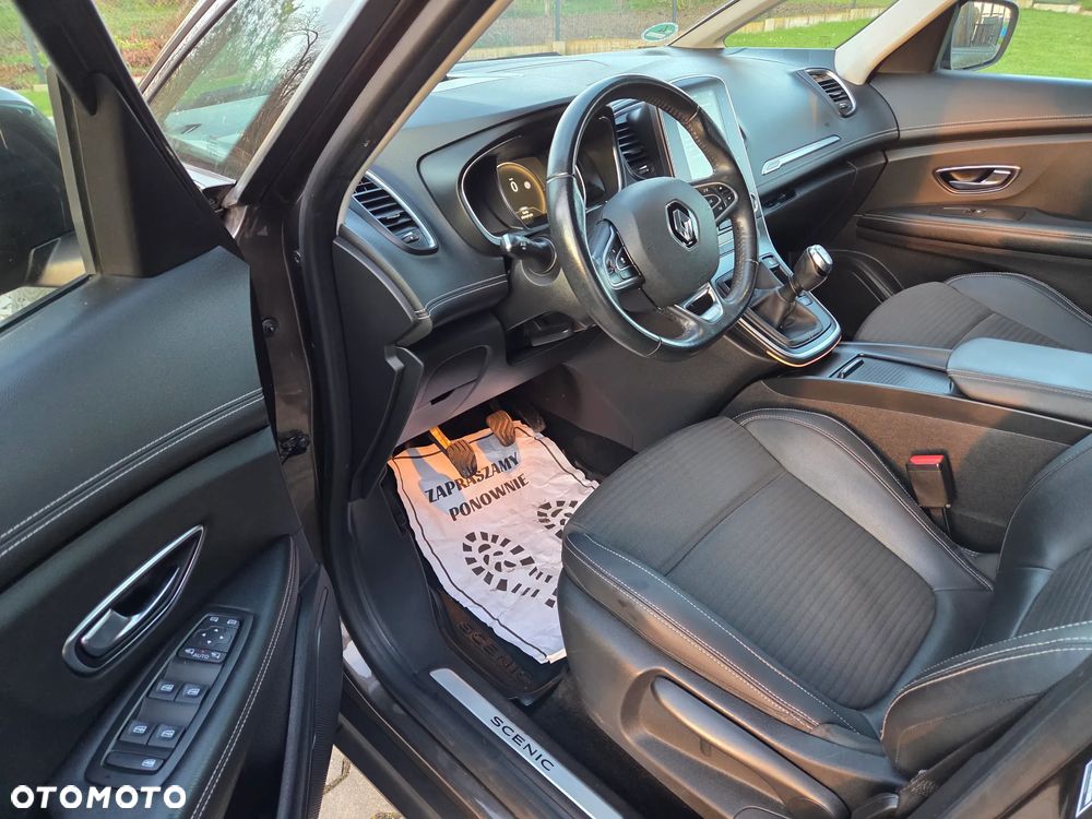 Renault Scenic 1.6 dCi Energy Bose - 11