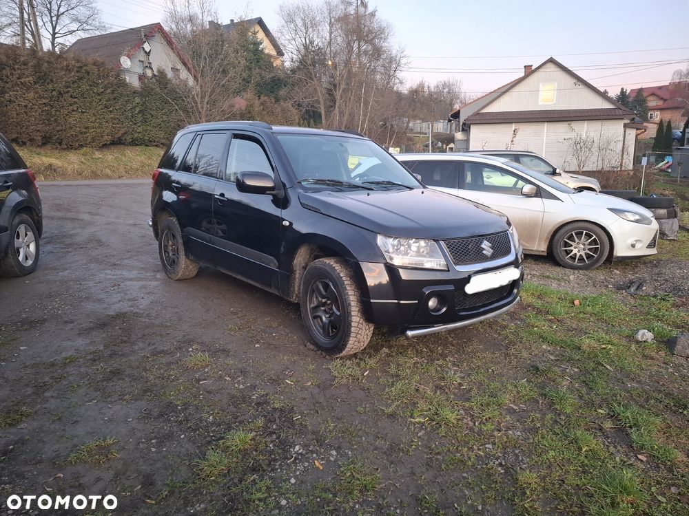 Suzuki Grand Vitara 2.0 De luxe - 1