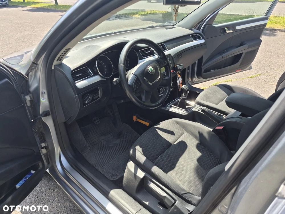 Skoda Superb 1.9 TDI Greenline - 10