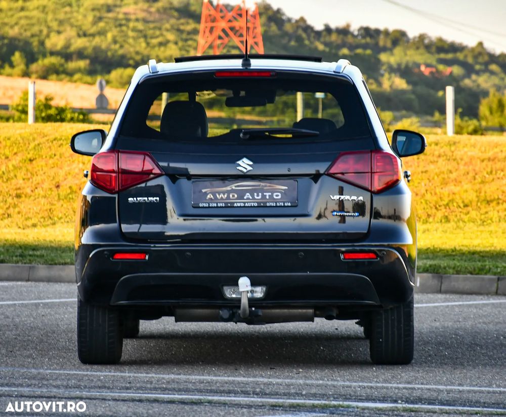 Suzuki Vitara 1.5 HEV Luxus - 23