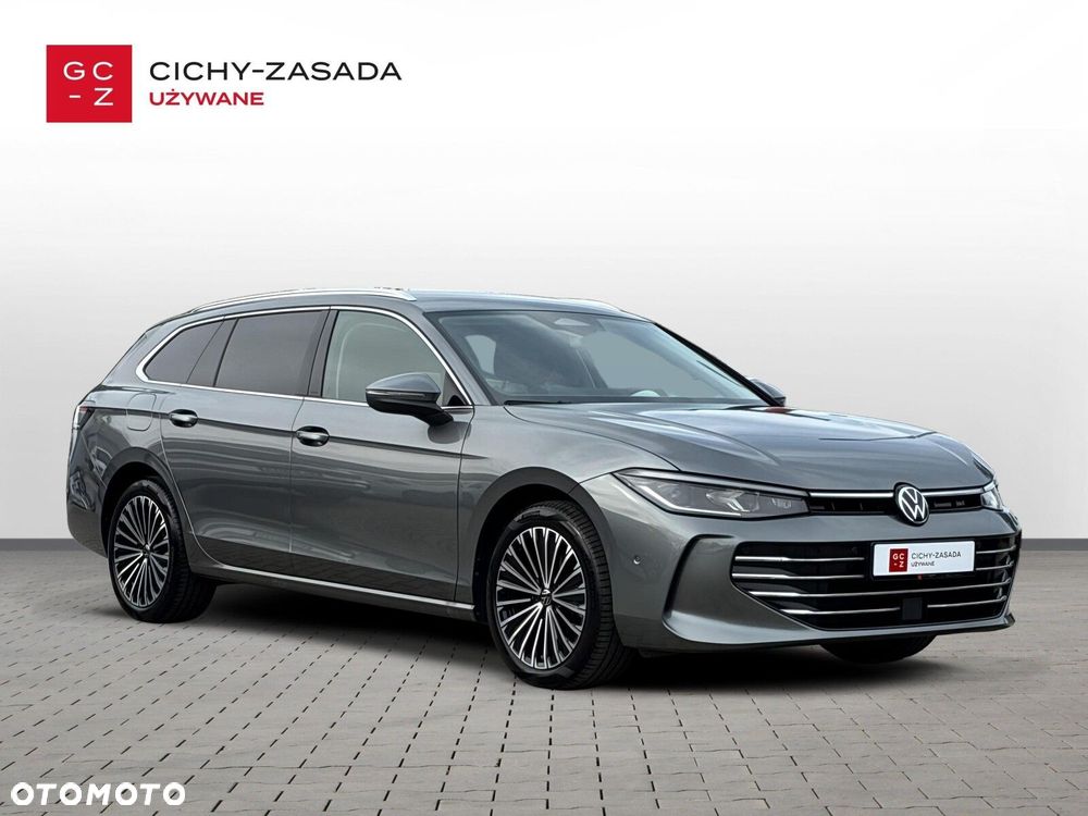 Volkswagen Passat Variant 2.0 TDI EVO Elegance DSG - 8