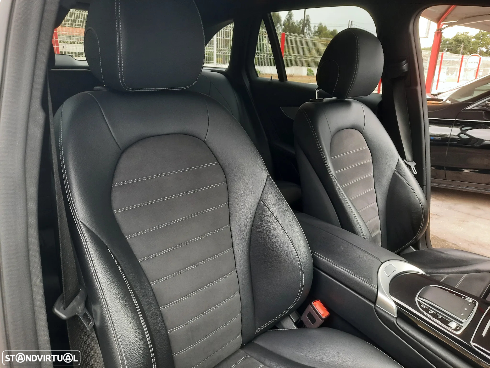 Mercedes-Benz GLC 300 de 4Matic - 51