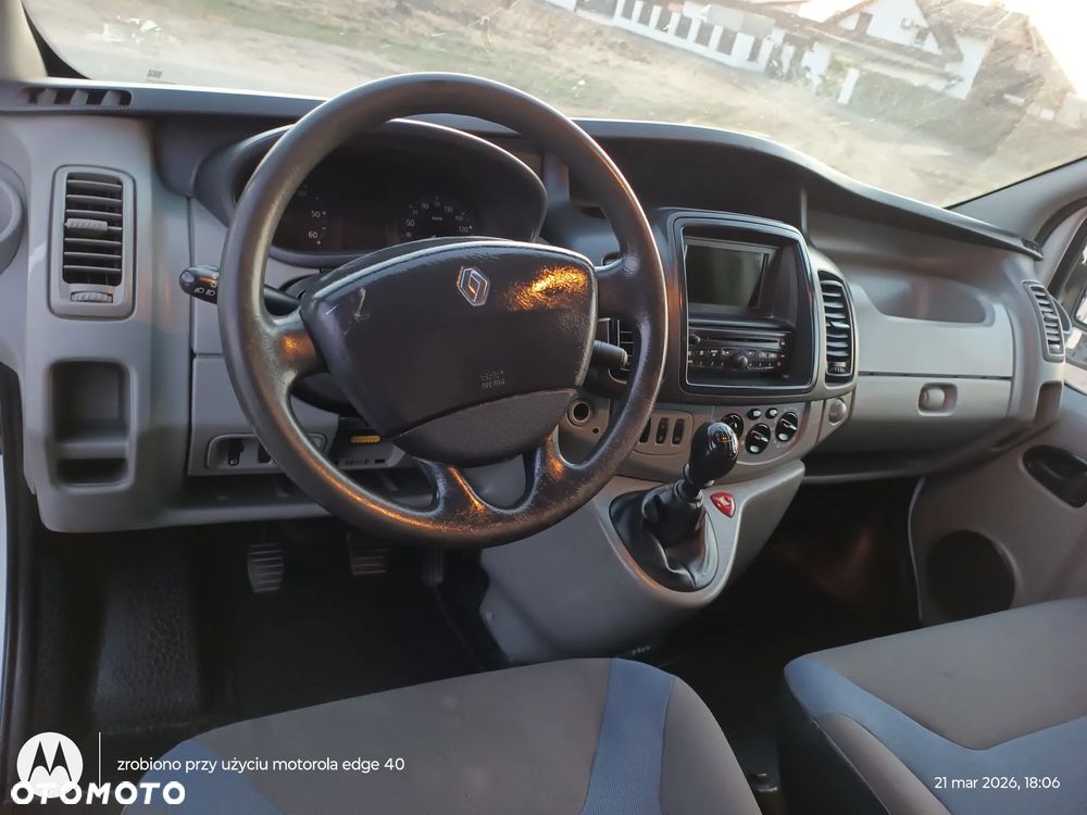 Renault Trafic - 8