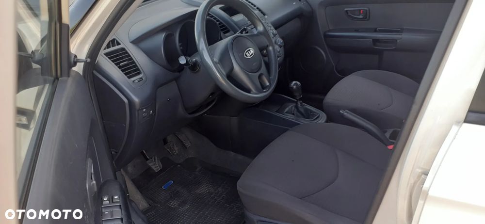 Kia Soul 1.6 L EU5 - 10