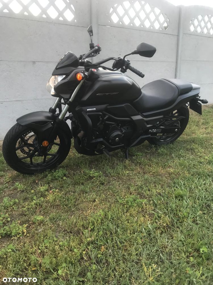 Honda CTX - 4