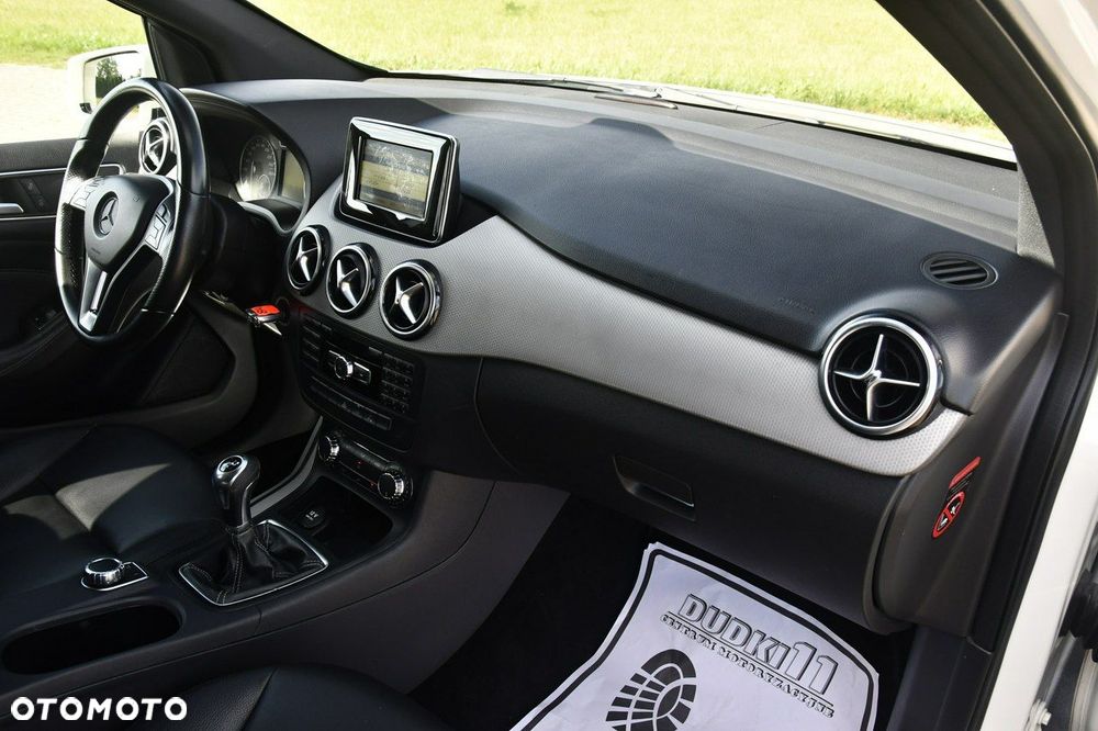 Mercedes-Benz Klasa B - 24