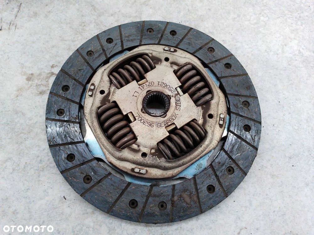 SPRZĘGŁO KOMPLETNE SKODA OCTAVIA II 030105271D 700296 700295  VALEO 1.6 FSI - 10