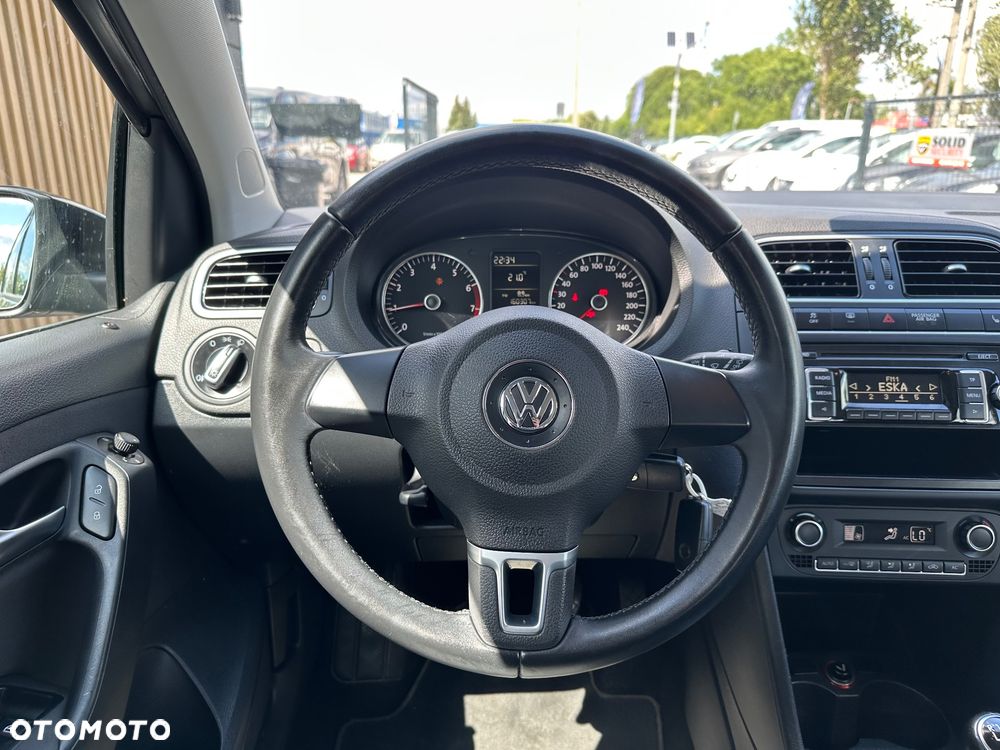 Volkswagen Polo 1.2 Blue Motion Technology Comfortline - 14