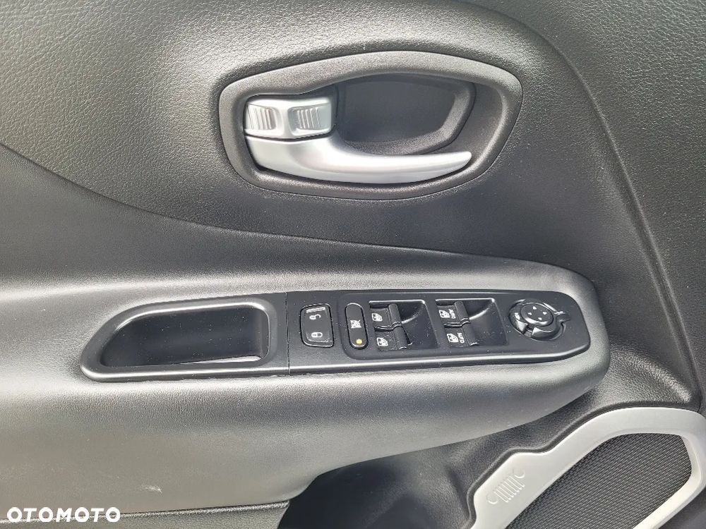 Jeep Renegade 1.4 MultiAir Limited FWD S&S - 21
