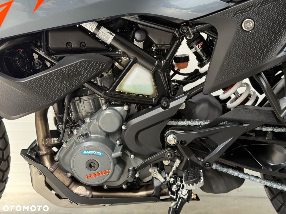KTM Adventure - 30