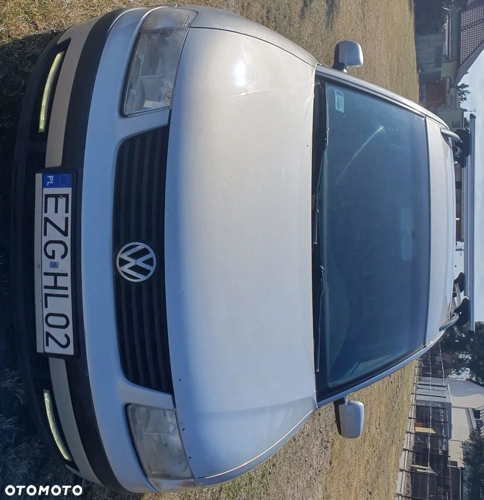 Volkswagen Passat - 4