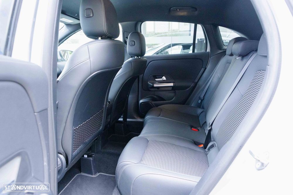 Mercedes-Benz GLA 250 - 24