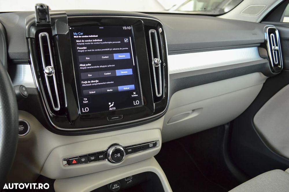 Volvo XC 40 D4 AWD Inscription - 13