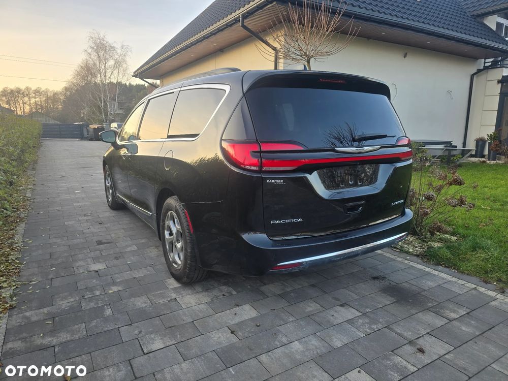 Chrysler Pacifica - 25