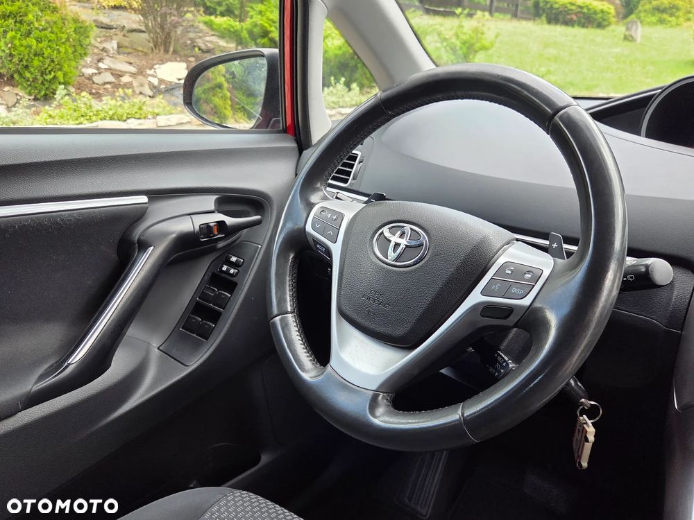 Toyota Verso 1.8 Premium MS - 24