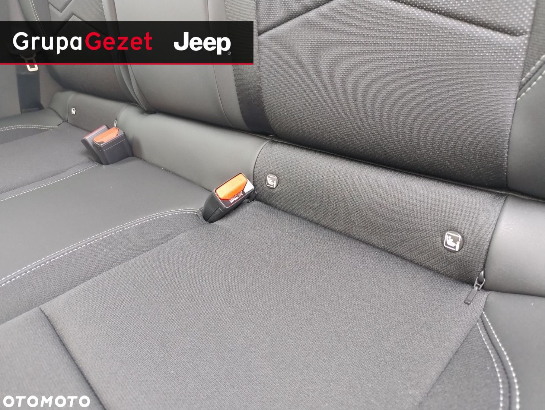Jeep Avenger 1.2 T3 mHEV Summit FWD eDCT6 - 17