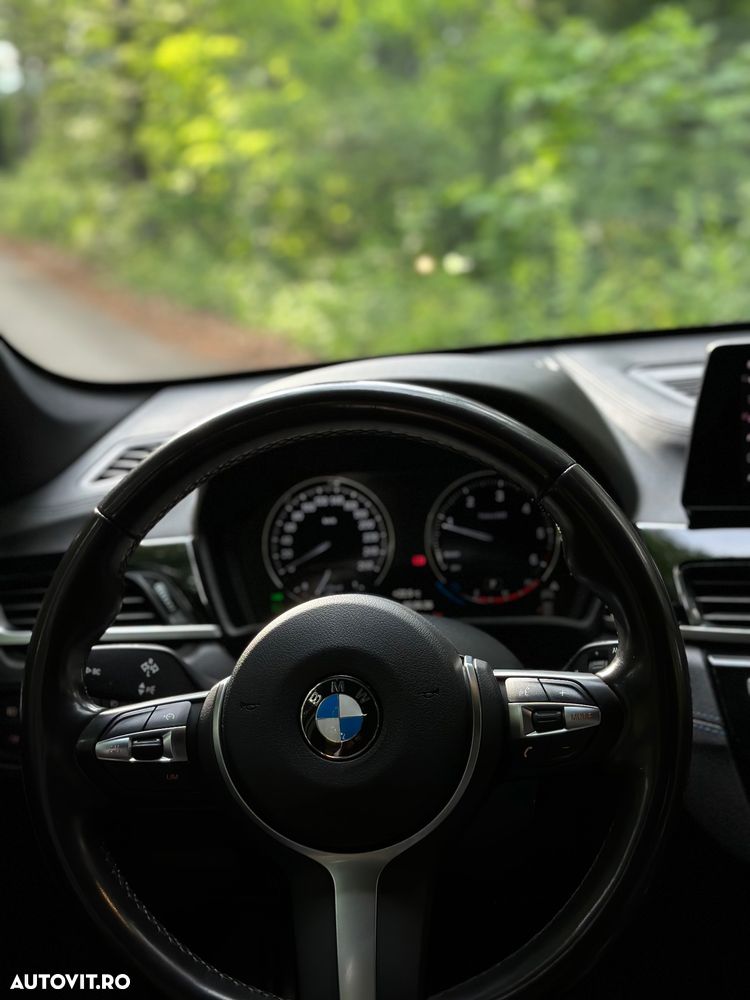 BMW X1 - 15