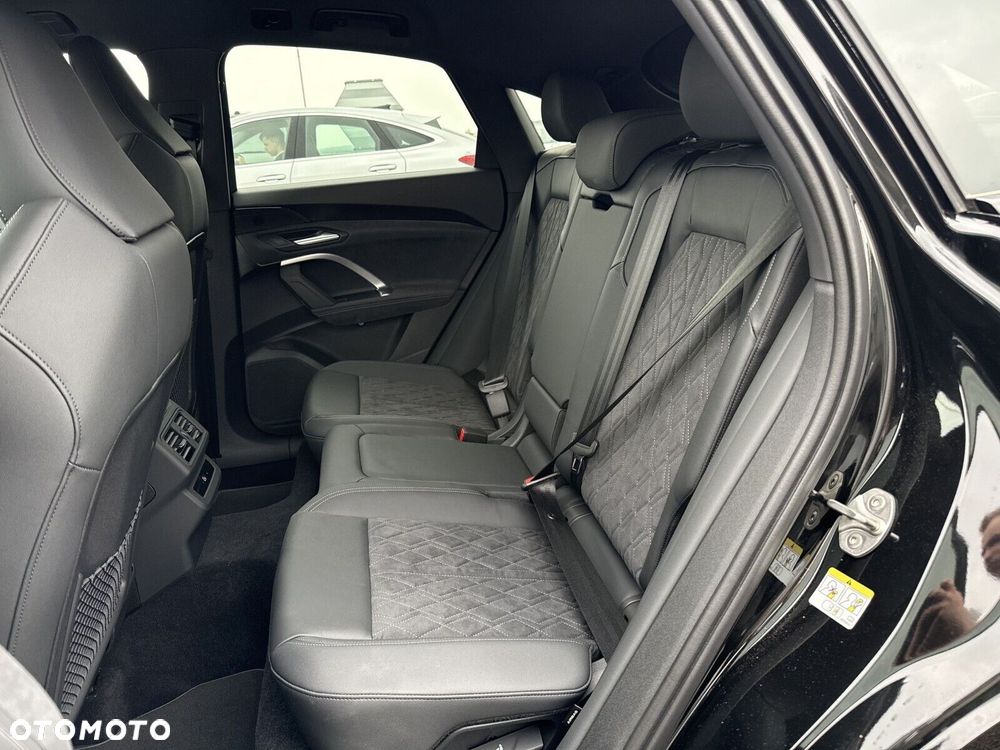 Audi Q5 Sportback - 14