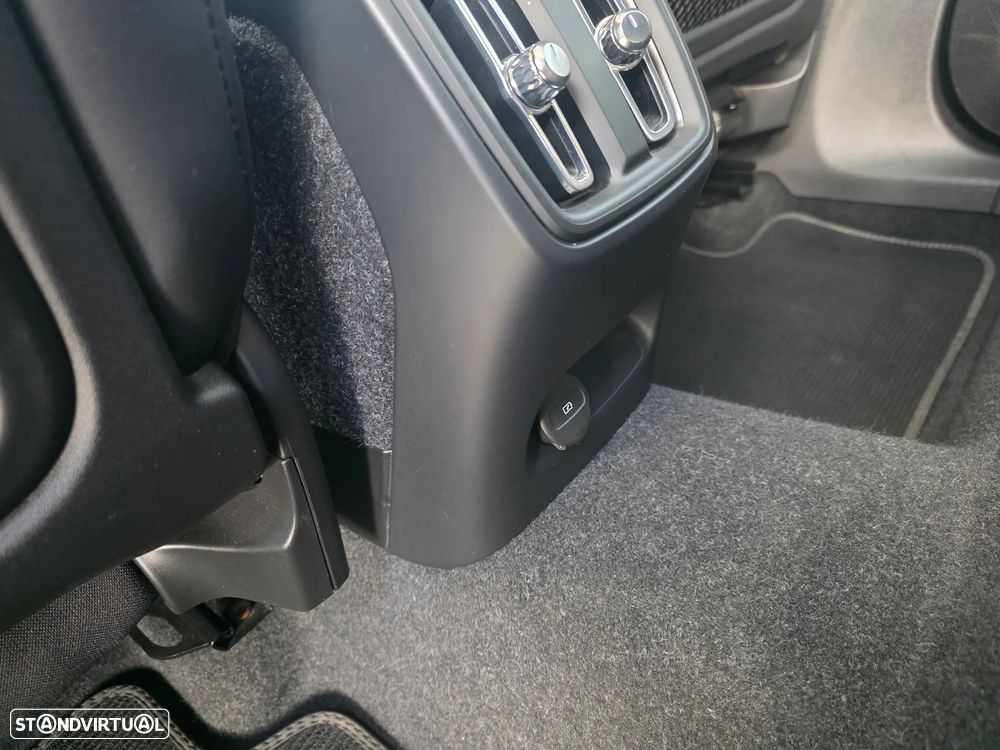 Volvo XC 40 Recharge Twin Ultimate - 27