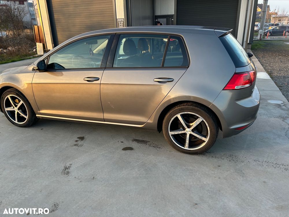 Volkswagen Golf 1.2 TSI BlueMotion Technology Trendline - 37