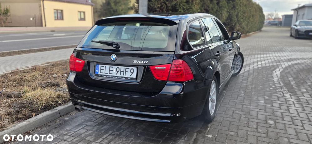 BMW Seria 3 318d DPF Edition Exclusive - 14